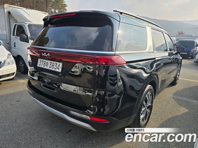 Kia Carnival 2023 — Şəkil 6/20