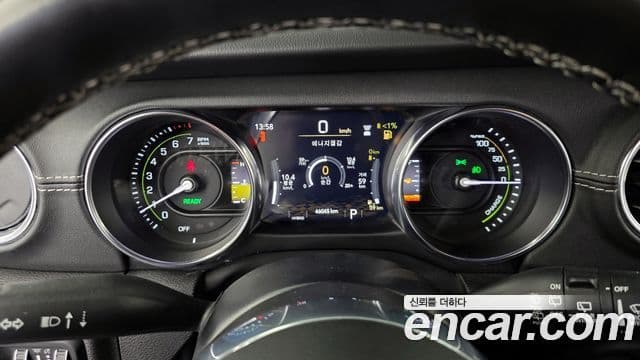 Jeep Wrangler 2022 — Şəkil 8/20