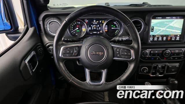 Jeep Wrangler 2022 — Şəkil 13/20