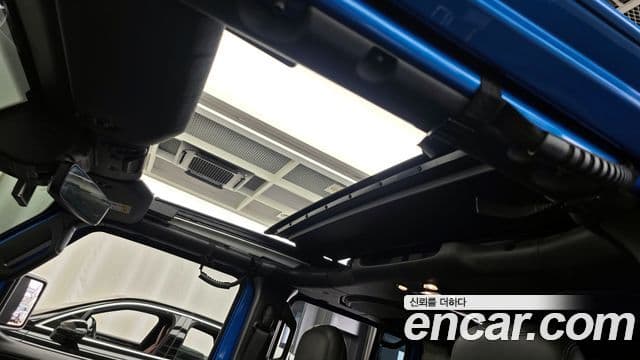Jeep Wrangler 2022 — Şəkil 19/20