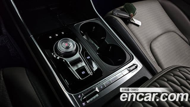 Kia Carnival 2024 — Şəkil 9/20