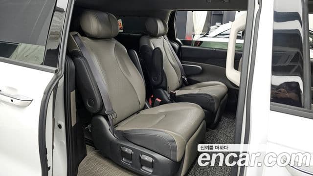 Kia Carnival 2024 — Şəkil 12/20