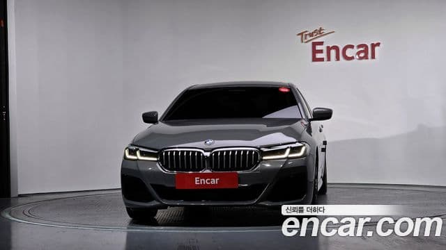 BMW 5 Series 2022 — Şəkil 2/20