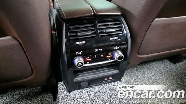 BMW 5 Series 2022 — Şəkil 19/20