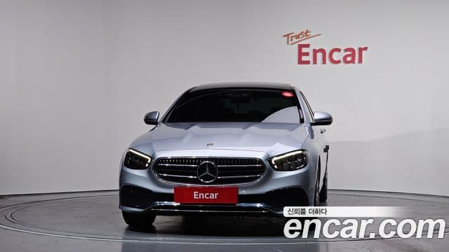 Mercedes-Benz E-Class 2020 — ფოტო 3/20