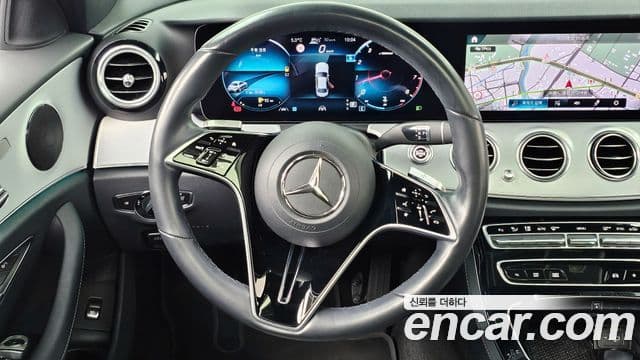 Mercedes-Benz E-Class 2020 — ფოტო 13/20