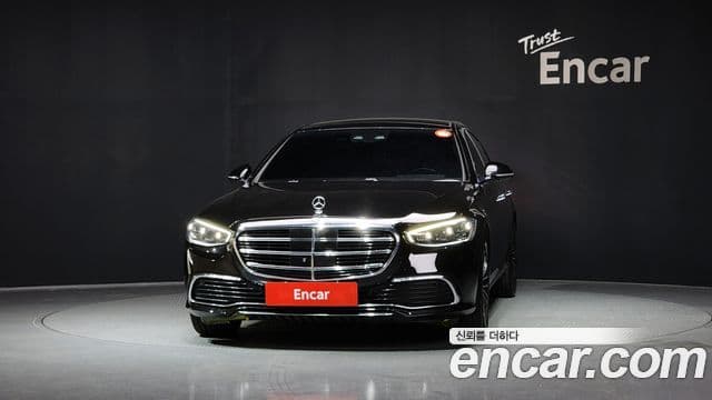 Mercedes-Benz S-Class 2022 — Photo 8/20