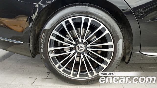 Mercedes-Benz S-Class 2022 — Photo 3/20