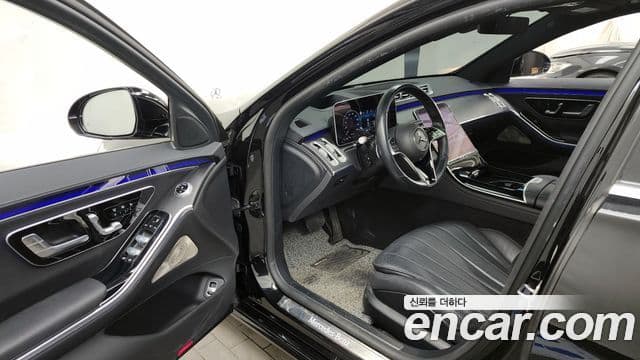 Mercedes-Benz S-Class 2022 — Photo 1/20