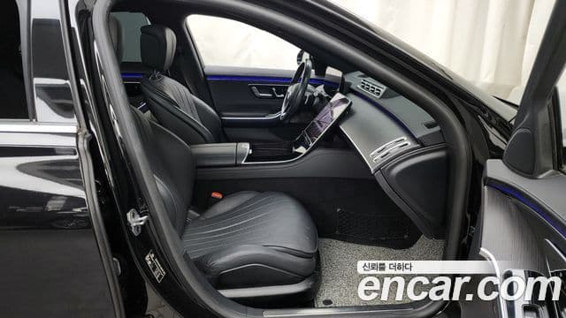 Mercedes-Benz S-Class 2022 — Photo 6/20