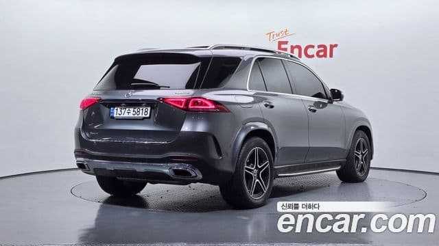 Mercedes-Benz GLE-Class 2021 — ფოტო 2/20