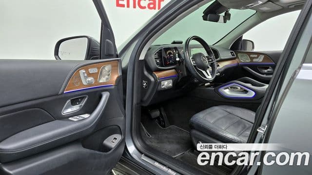 Mercedes-Benz GLE-Class 2021 — ფოტო 1/20