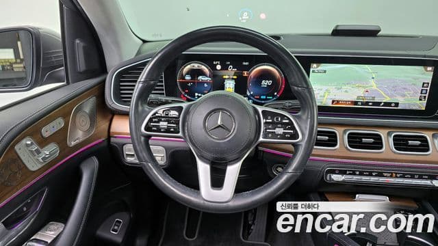 Mercedes-Benz GLE-Class 2021 — ფოტო 20/20