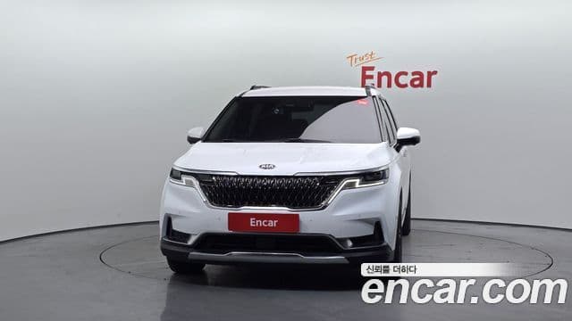 Kia Carnival 2021 — ფოტო 3/20