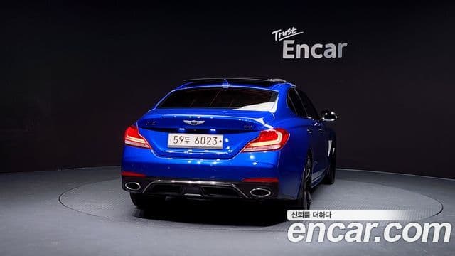Genesis G70 2018 — Photo 6/20