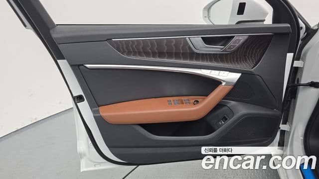 Audi A6 2021 — Şəkil 18/20