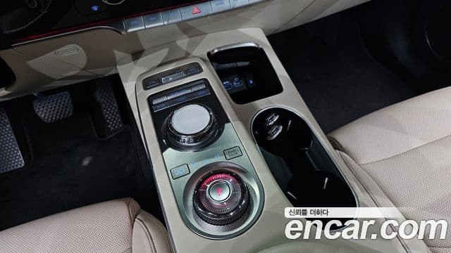 Genesis GV70 2021 — Şəkil 9/20