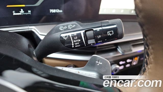 Kia Sorento 2024 — Şəkil 18/20