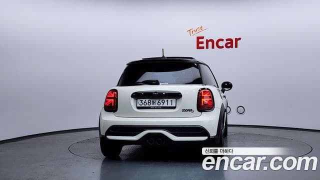 Mini Cooper S 2021 — Şəkil 17/20