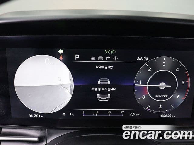 Kia Carnival 2021 — ფოტო 5/20
