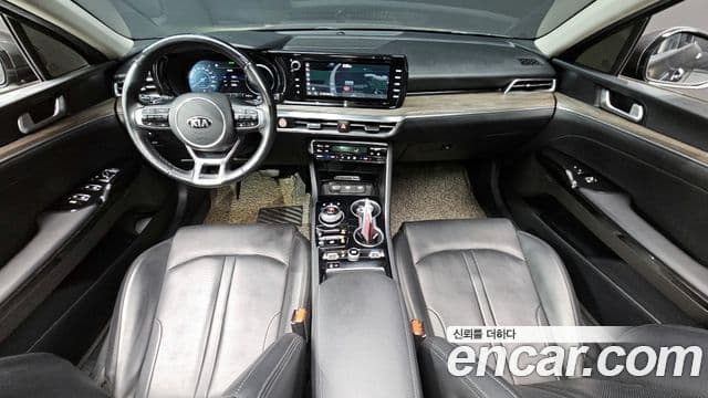 Kia K5 2021 — ფოტო 7/20