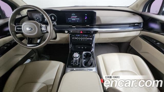 Kia Carnival 2021 — ფოტო 7/20