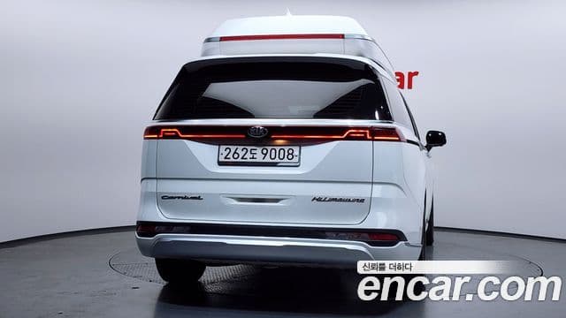 Kia Carnival 2021 — Фото 4/20