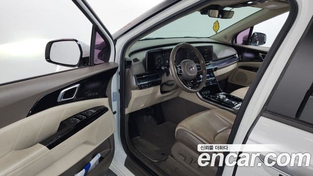 Kia Carnival 2021 — Фото 10/20