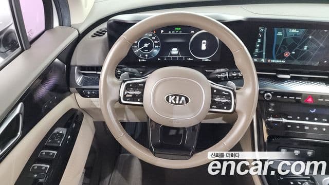 Kia Carnival 2021 — Фото 13/20