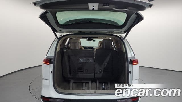 Kia Carnival 2021 — Фото 20/20