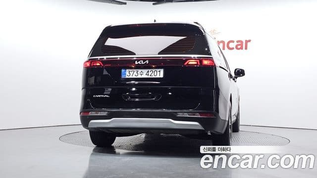 Kia Carnival 2022 — Фото 4/20