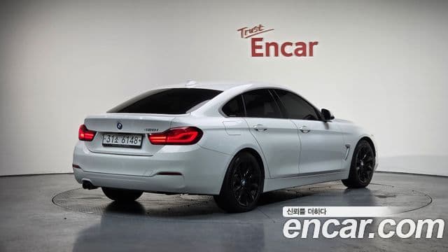 BMW 4 Series 2019 — ფოტო 2/20