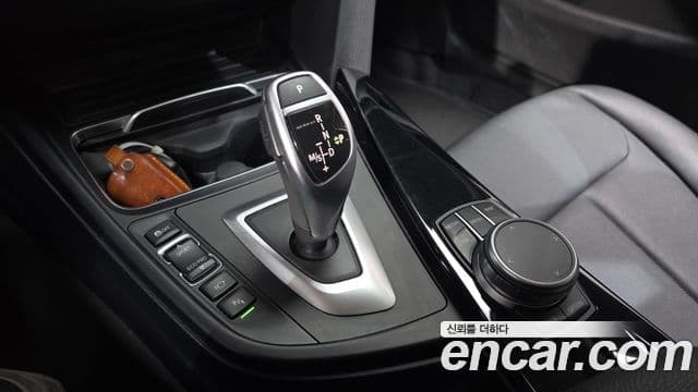 BMW 4 Series 2019 — ფოტო 9/20