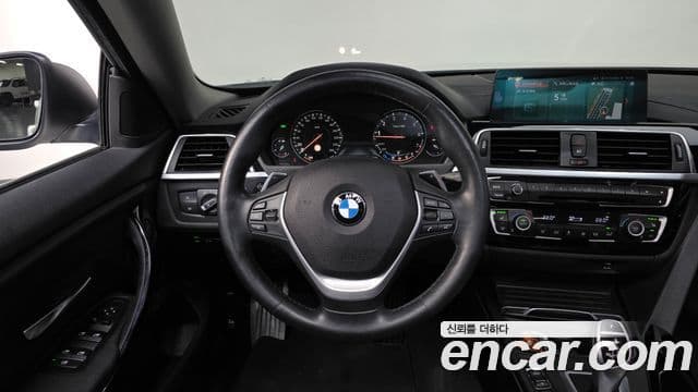 BMW 4 Series 2019 — ფოტო 13/20