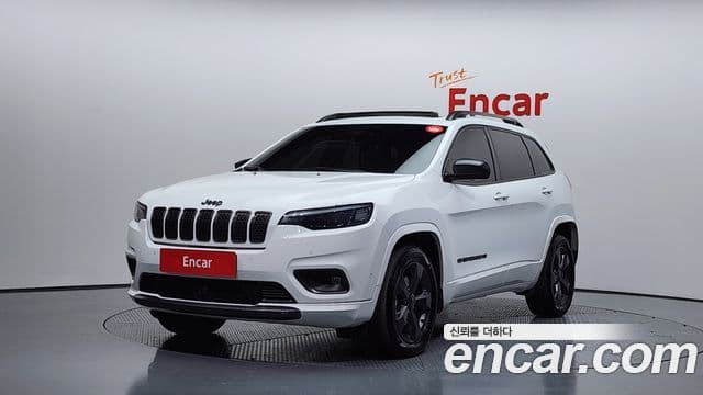 Jeep Cherokee 2021 — Фото 1/20