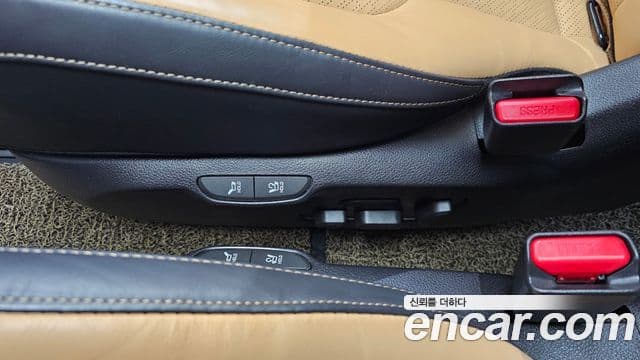 Kia Carnival 2020 — Şəkil 18/20