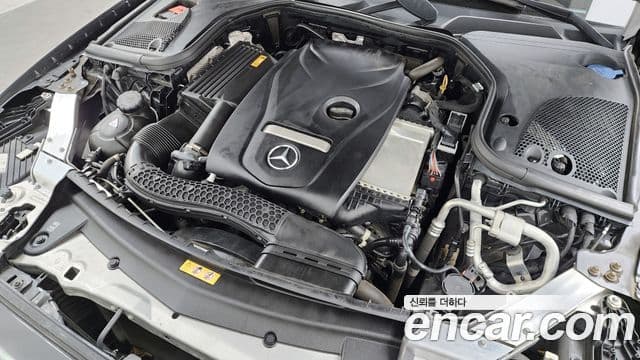 Mercedes-Benz E-Class 2020 — Photo 5/20