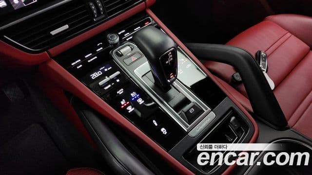 Porsche Cayenne 2023 — Şəkil 8/20