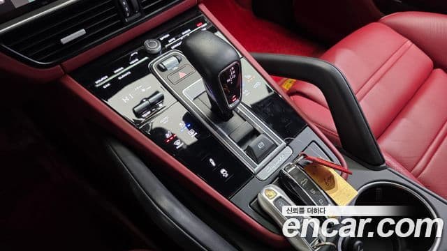 Porsche Cayenne 2023 — Şəkil 9/20