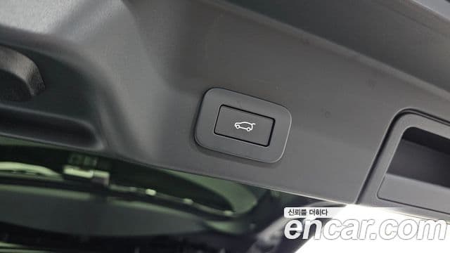 Land Rover Range Rover Evoque 2025 — ფოტო 19/20