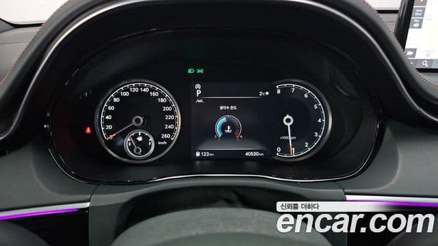 Genesis GV70 2021 — Şəkil 8/20