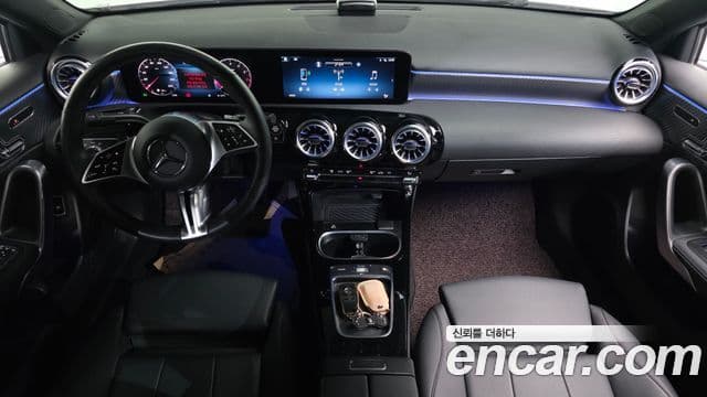 Mercedes-Benz A-Class 2024 — Şəkil 7/20