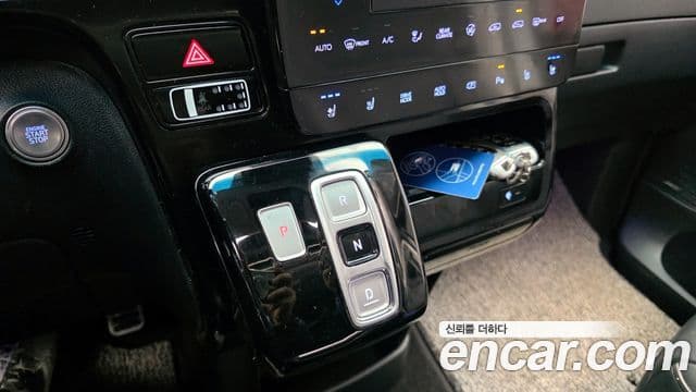 Hyundai Staria 2022 — Şəkil 8/20