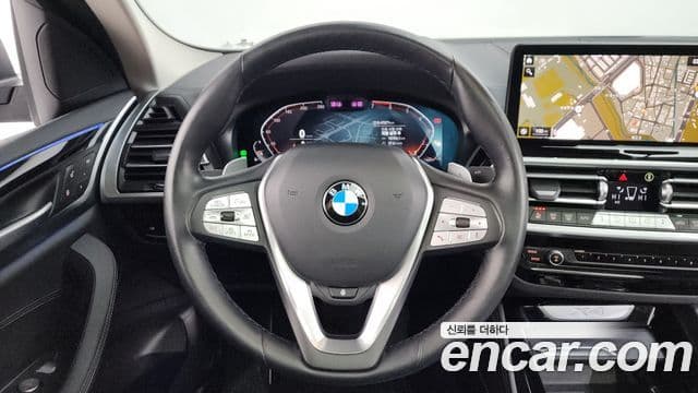 BMW X4 2022 — ფოტო 13/20