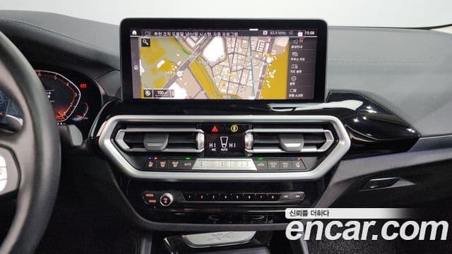 BMW X4 2022 — ფოტო 14/20