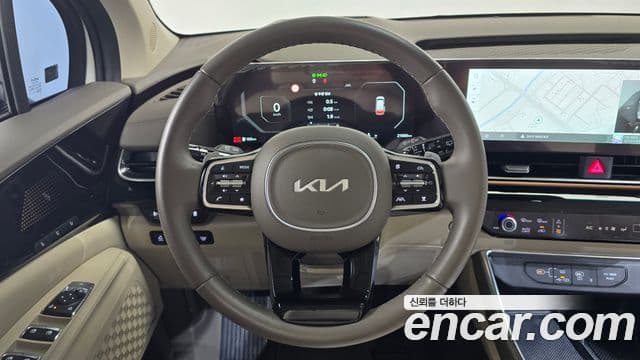 Kia Carnival 2023 — Фото 13/20