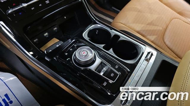 Kia Carnival 2020 — Şəkil 9/20