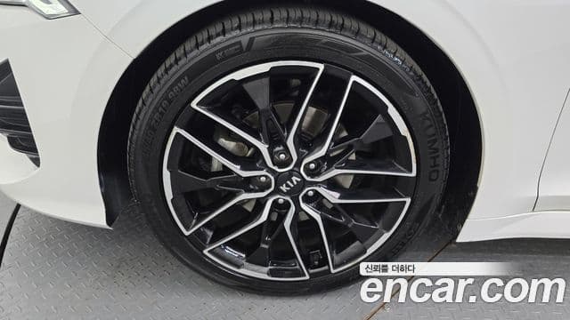 Kia K5 2020 — ფოტო 5/20