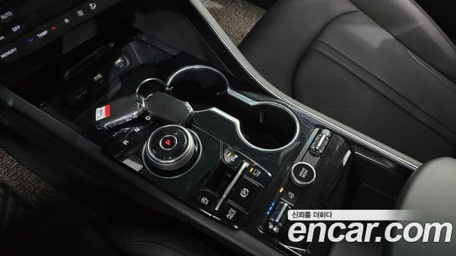 Kia K5 2020 — ფოტო 9/20