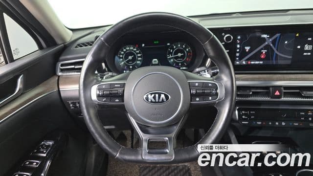 Kia K5 2020 — ფოტო 13/20